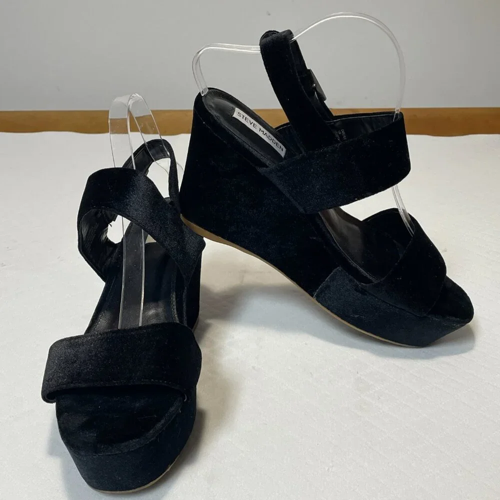 Steve‎ Madden Carlyle Women's Black Velvet Wedge Sandals Size 10M